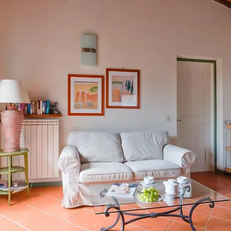 Taglialegna A Montefiorile Holiday home